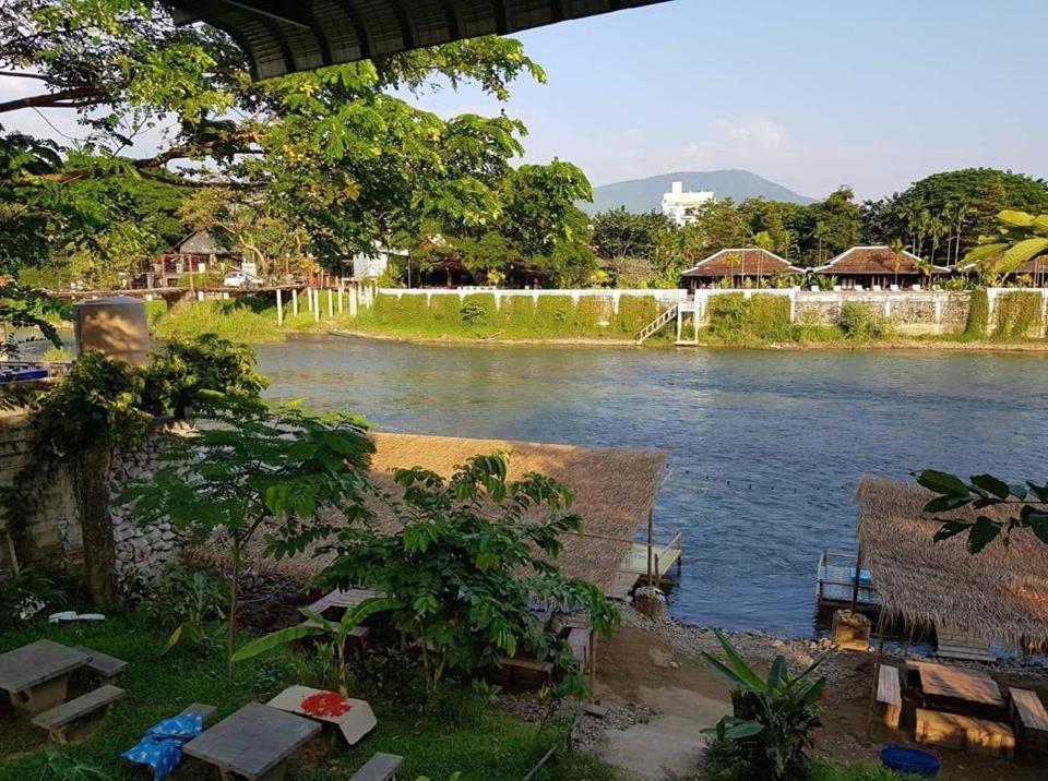 Pasanchai Bungalow Vang Vieng Exterior foto